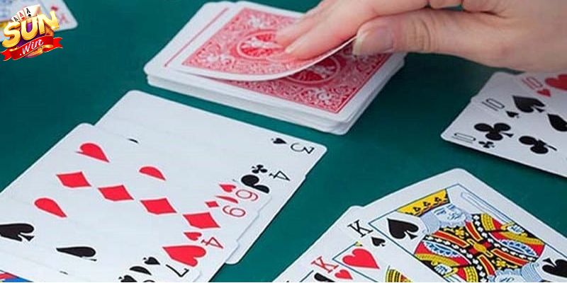 Tìm hiểu Cách chơi bài phỏm là gì